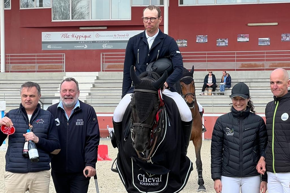 Joy du Mesnildot brille &agrave; Saint-L&ocirc;